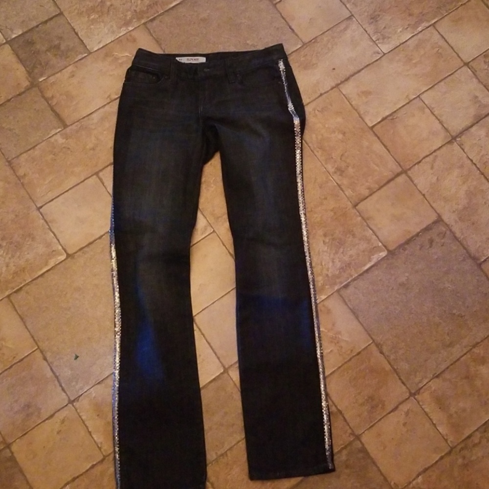 Low rise strait leg jeans